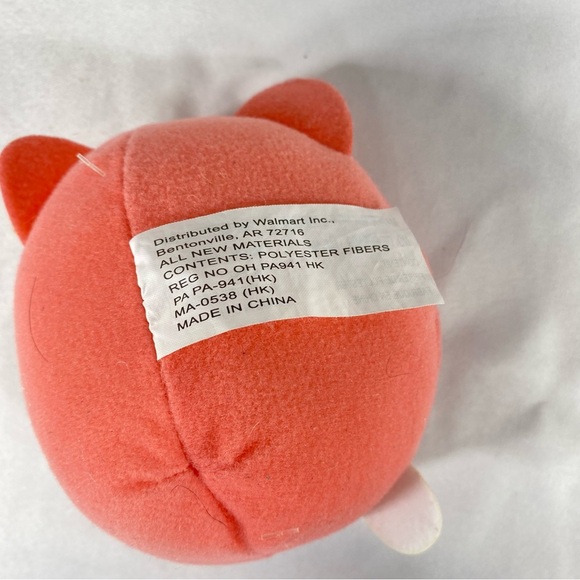 Small Pink Hedgehog Round Plushie - Picture 2 of 3